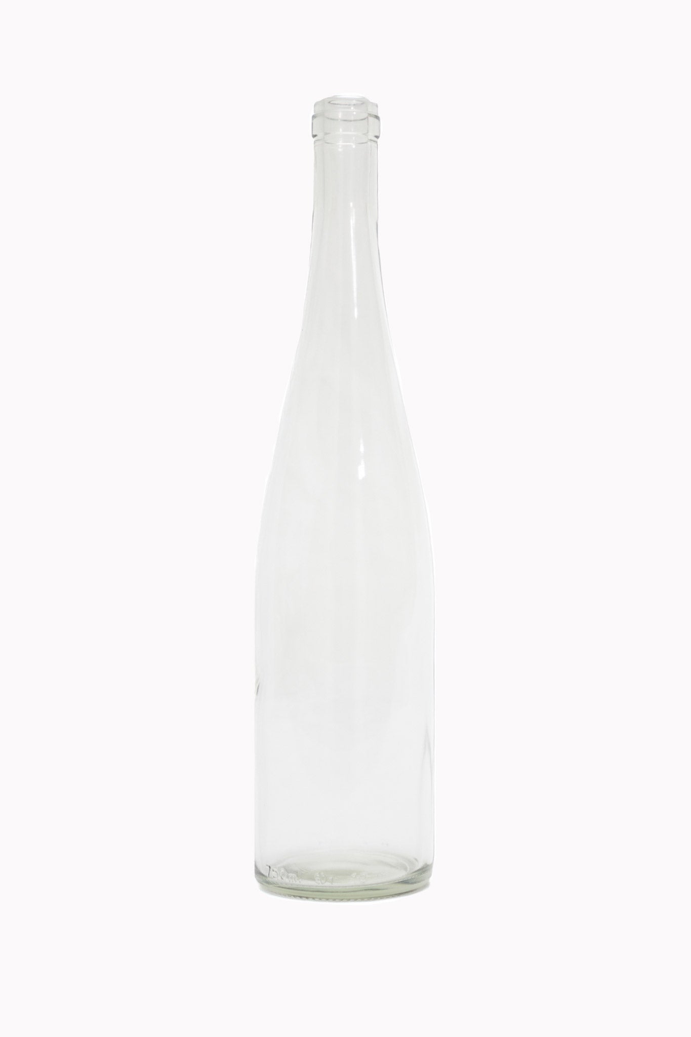 This is 1011 FL, also known as Vittoria, California Bottles’ distinctive Hock bottle in Flint.