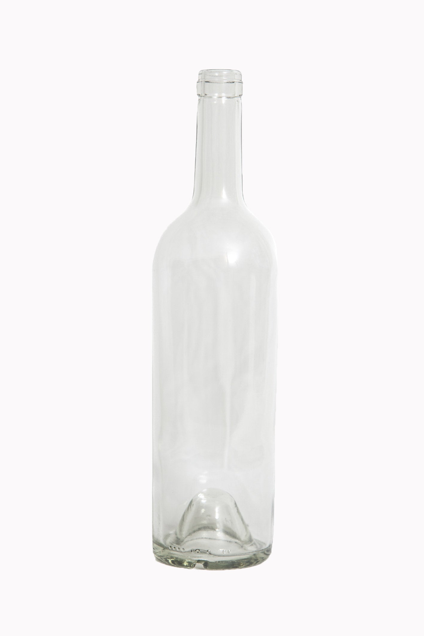 This is 1364 FL, also known as Marina, California Bottles’ Premium Broad Shoulder Taper Bordeaux (Claret) bottle in Flint.