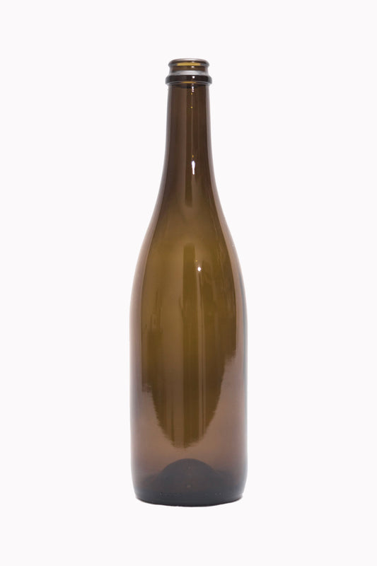This is 7023 AG, also known as Juliet, California Bottles’ flagship Antique Green Sparkling (Champagne) bottle.