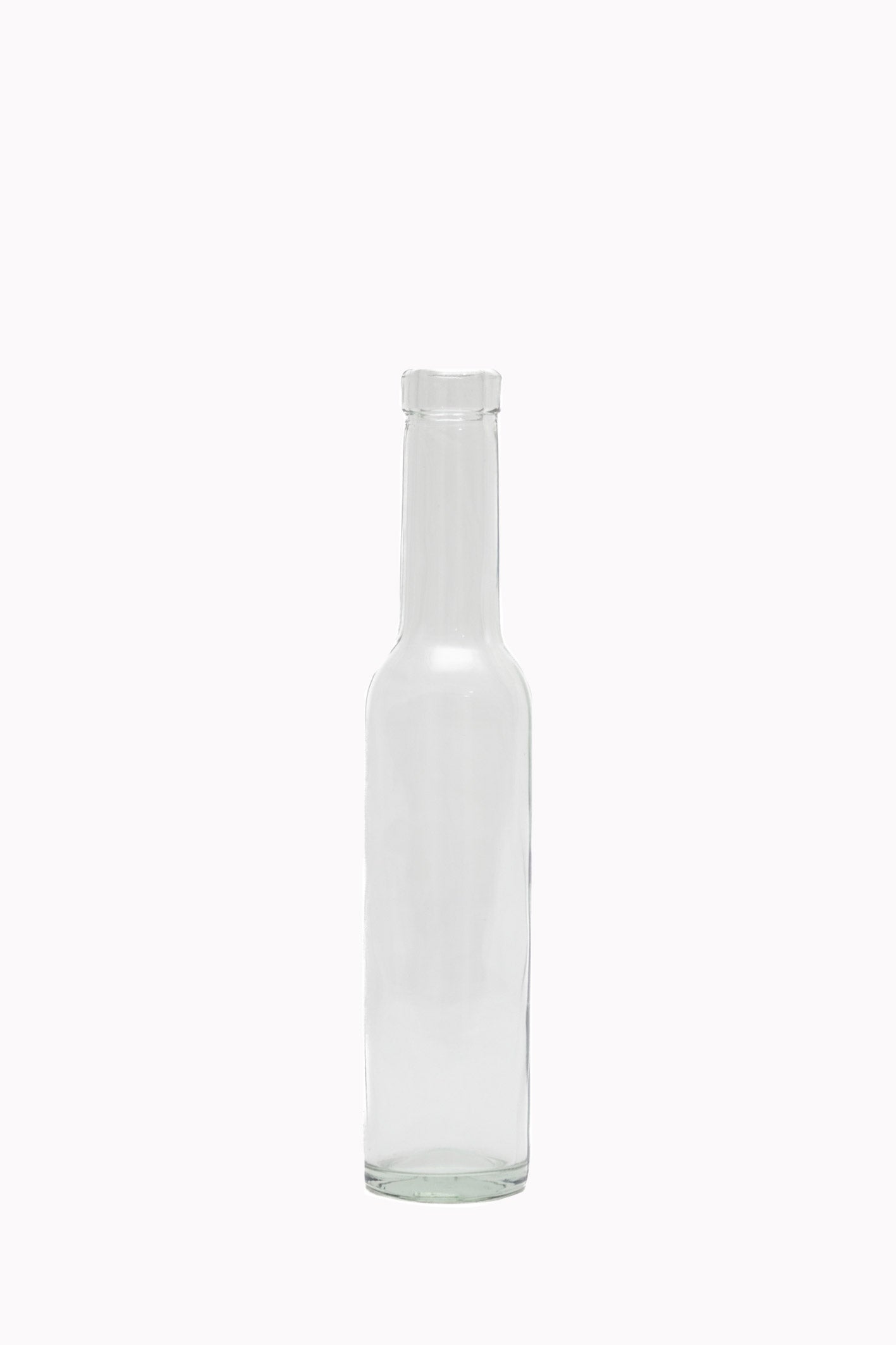 This is Z200 FL, also known as Coco, California Bottles’ flagship 200ml Flint Bordeaux (Claret) bottle.